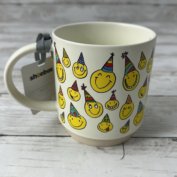 BIRTHDAY Smilely Face coffee mug Hallmark Shoebox NWT - Picture 3 of 7